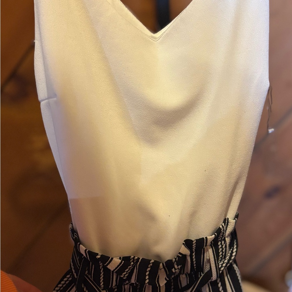 J for Justify White Sleeveless Pant Suit Onesie